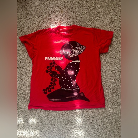 Paramore hot topic tee - Picture 1 of 3